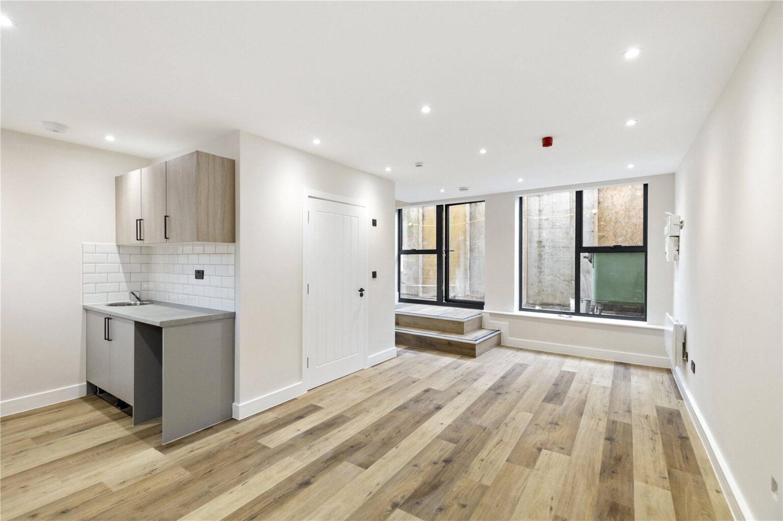 Plough Lane, Teddington, TW11 gallery 1