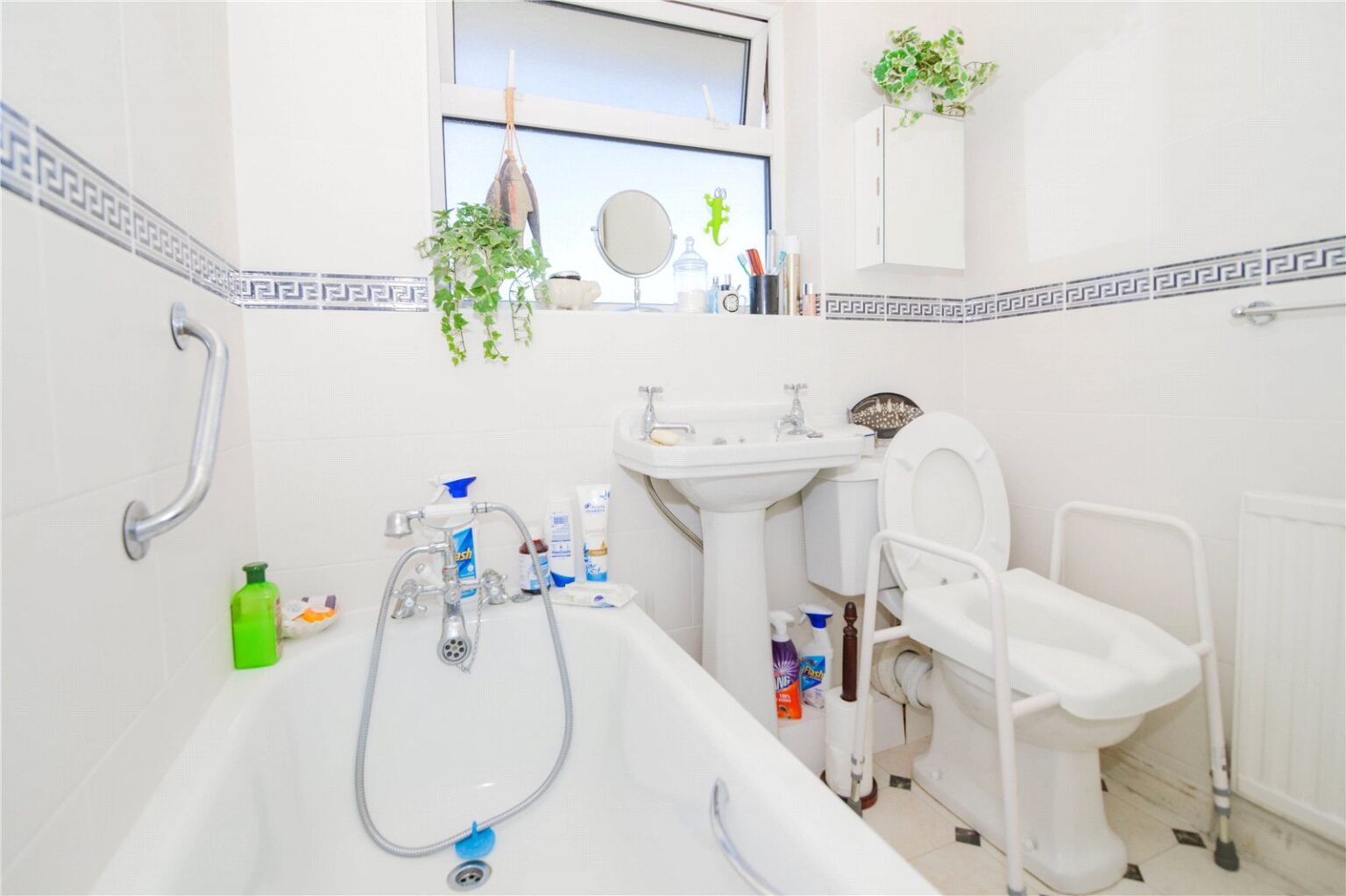 Lisbon Avenue, Twickenham, TW2 gallery 12