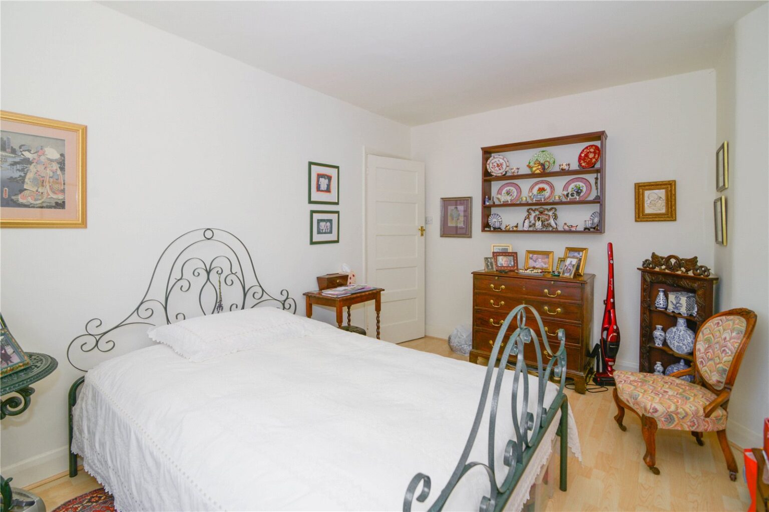 Lisbon Avenue, Twickenham, TW2 gallery 9