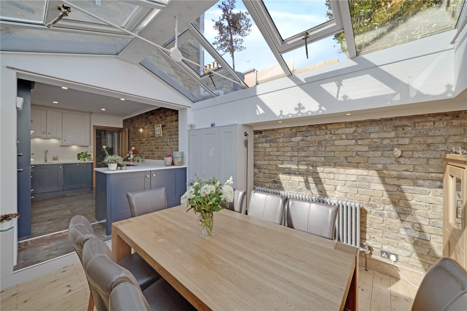 Ferry Road, Twickenham, TW1 gallery 1