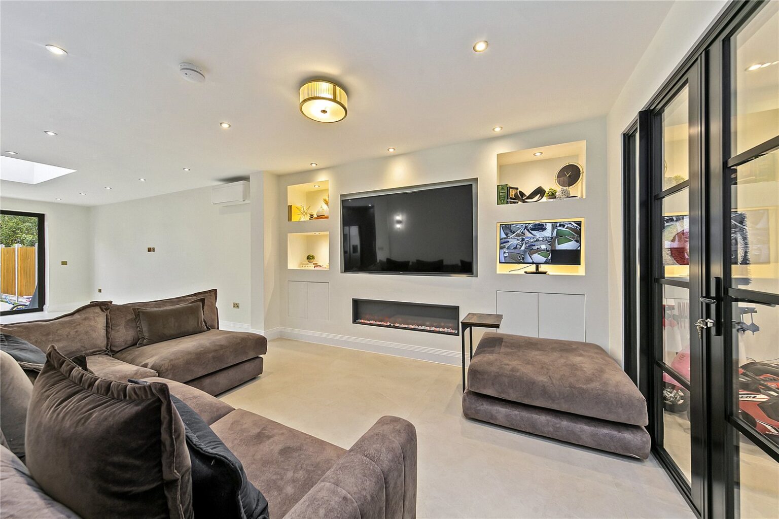 Kendrey Gardens, Twickenham, TW2 gallery 5