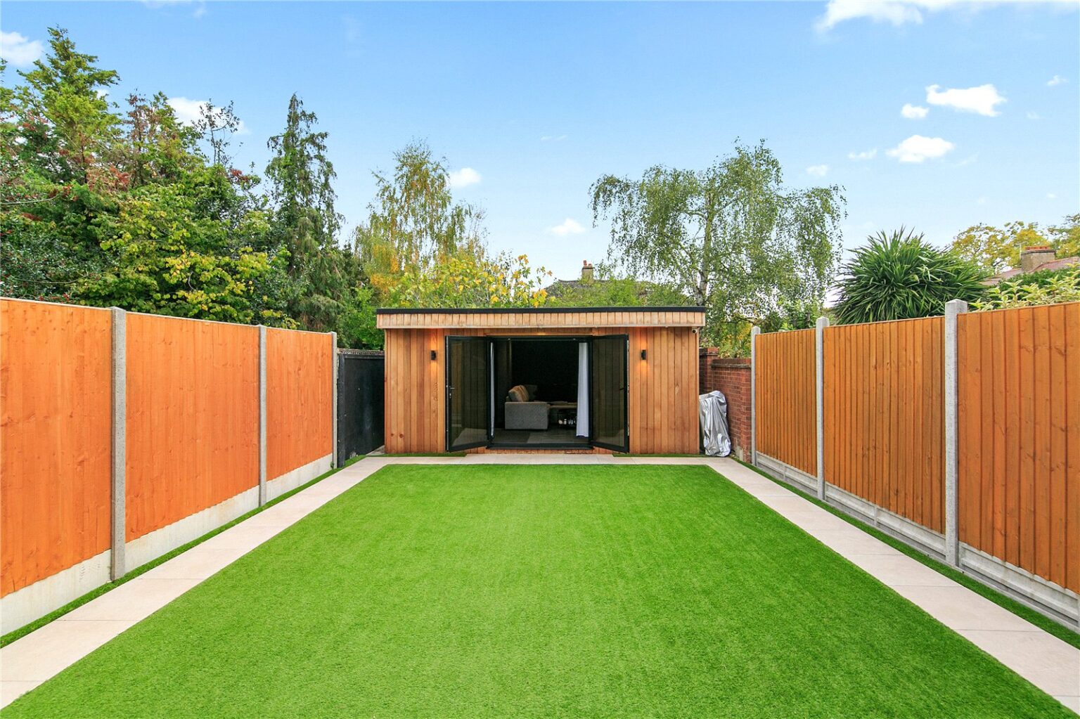 Kendrey Gardens, Twickenham, TW2 gallery 14