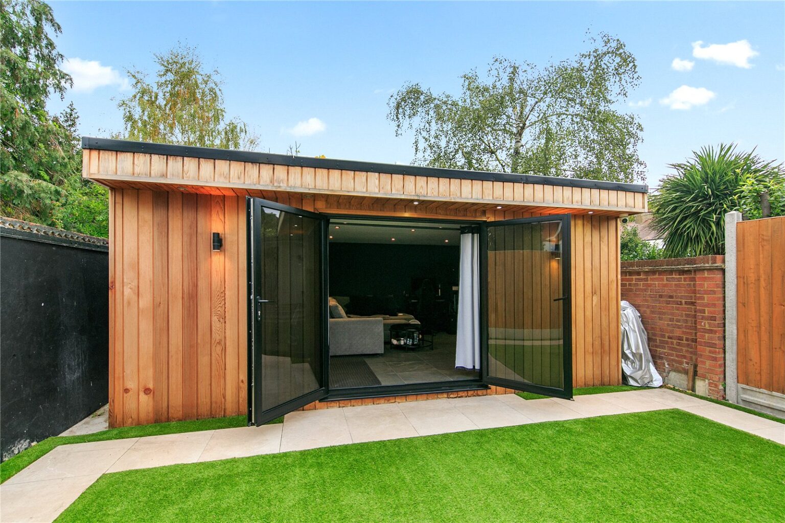 Kendrey Gardens, Twickenham, TW2 gallery 16