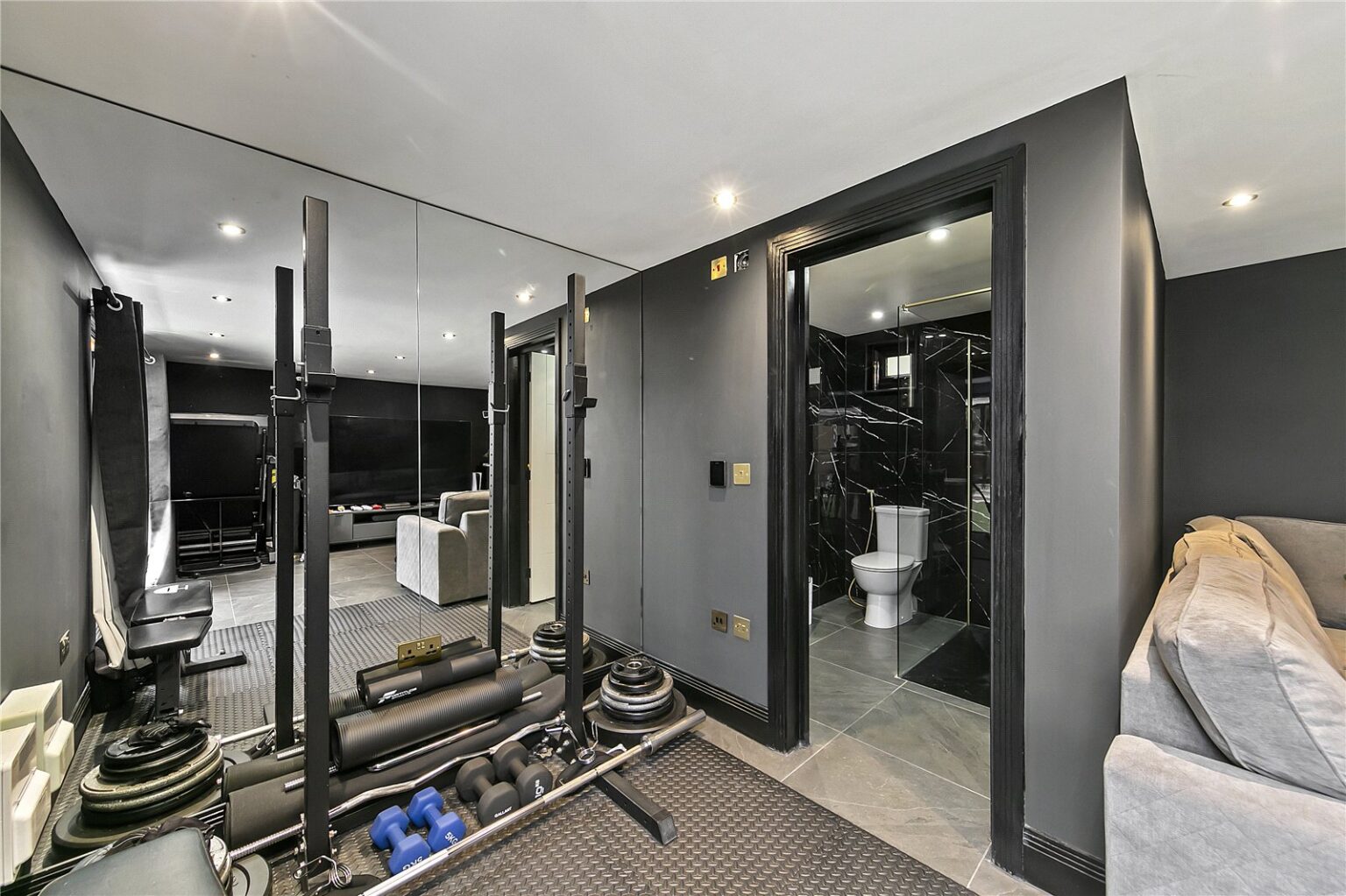 Kendrey Gardens, Twickenham, TW2 gallery 18