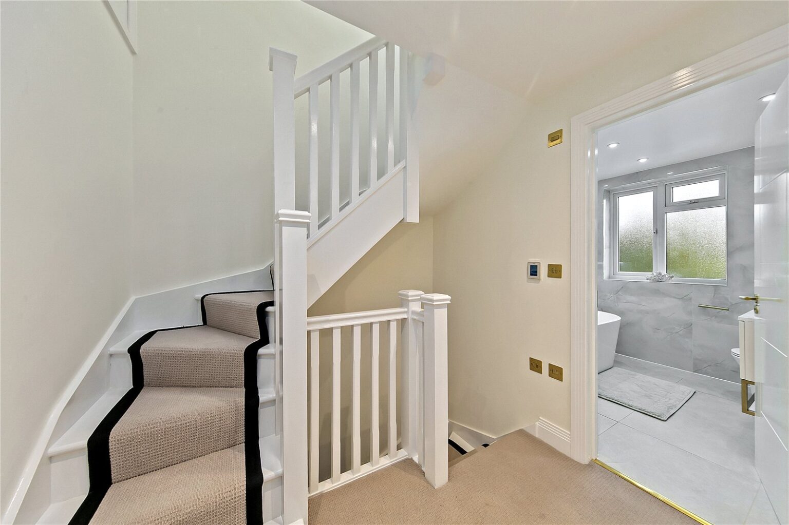 Kendrey Gardens, Twickenham, TW2 gallery 21