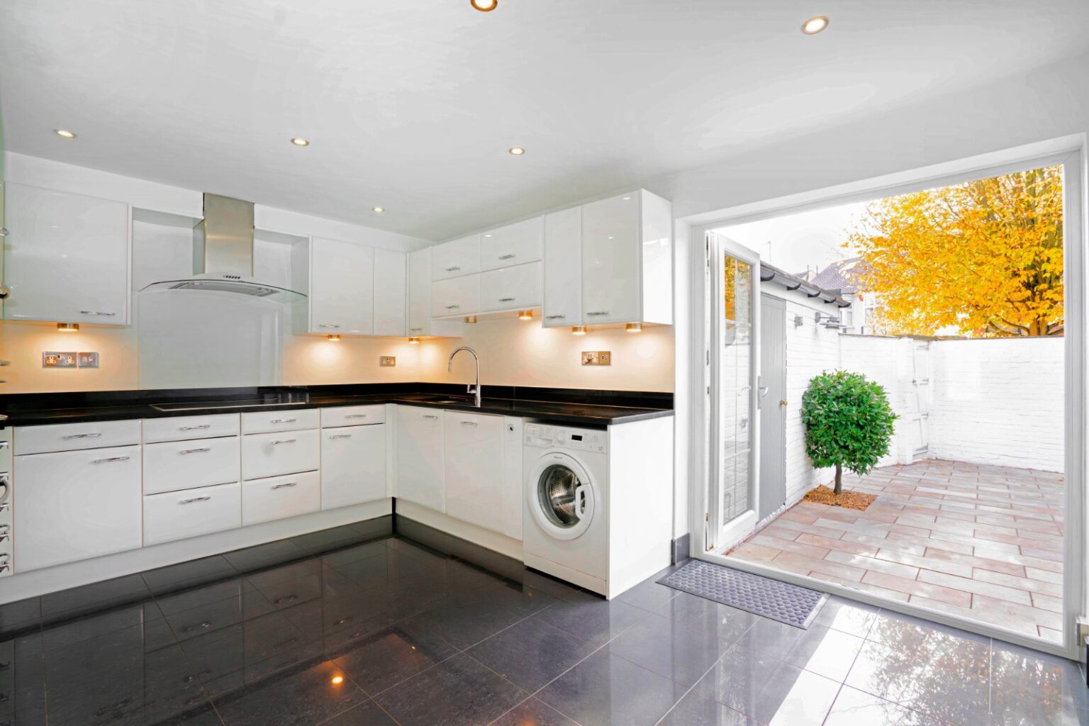 Clonmel Road, Teddington, TW11 gallery 3