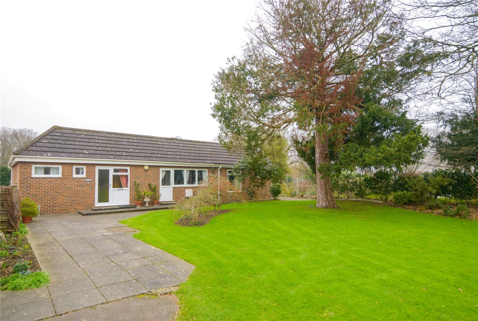 Queen Elizabeth Walk, London, SW13 gallery 2