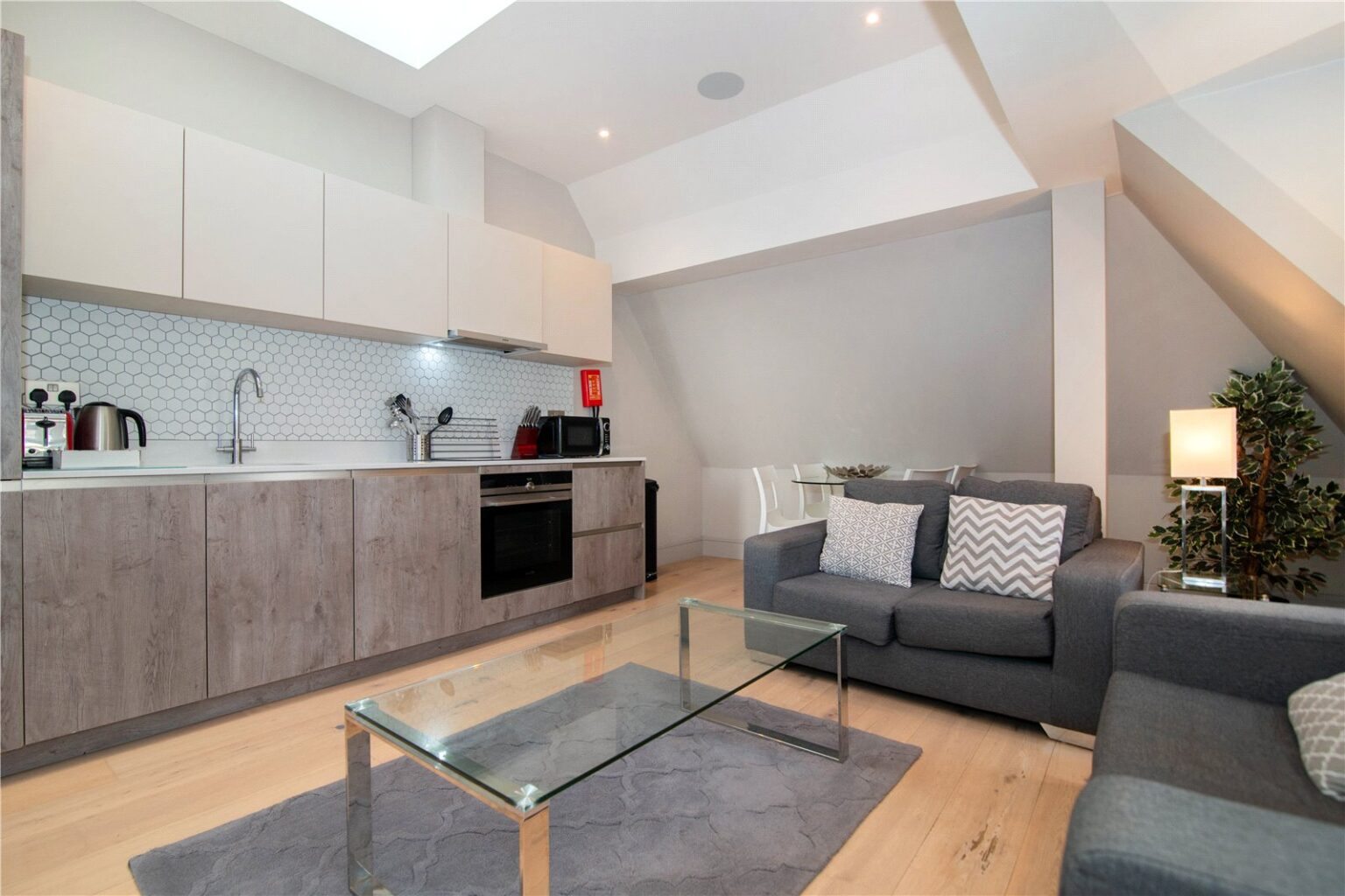 The Quadrant, Richmond, TW9 gallery 6