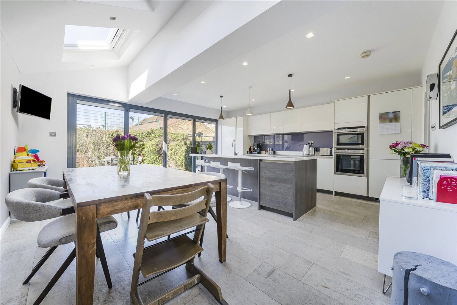 Minerva Road, Kingston upon Thames, KT1 gallery 2