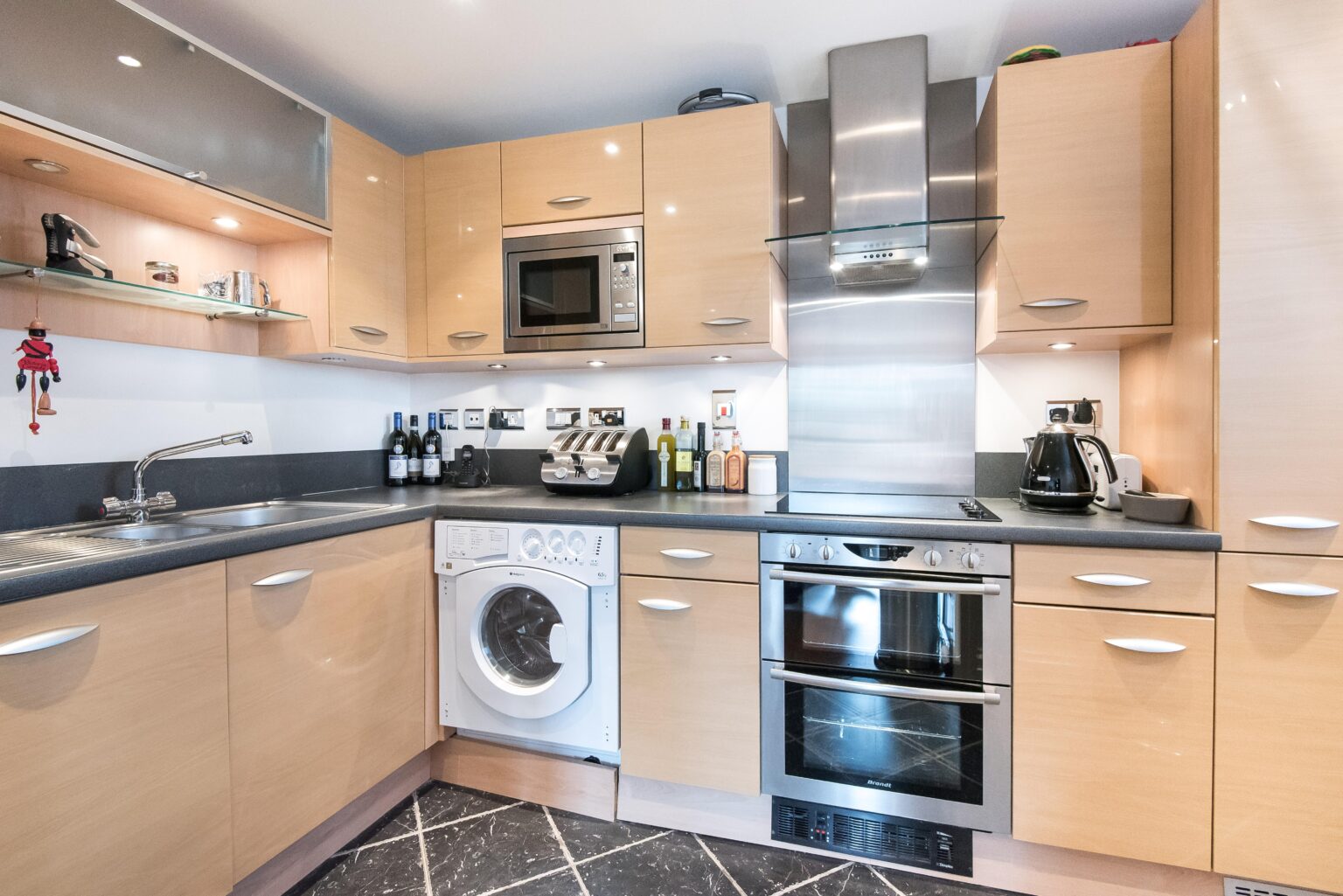 Royal Quarter, Seven Kings Way, Kingston upon Thames, KT2 gallery 4