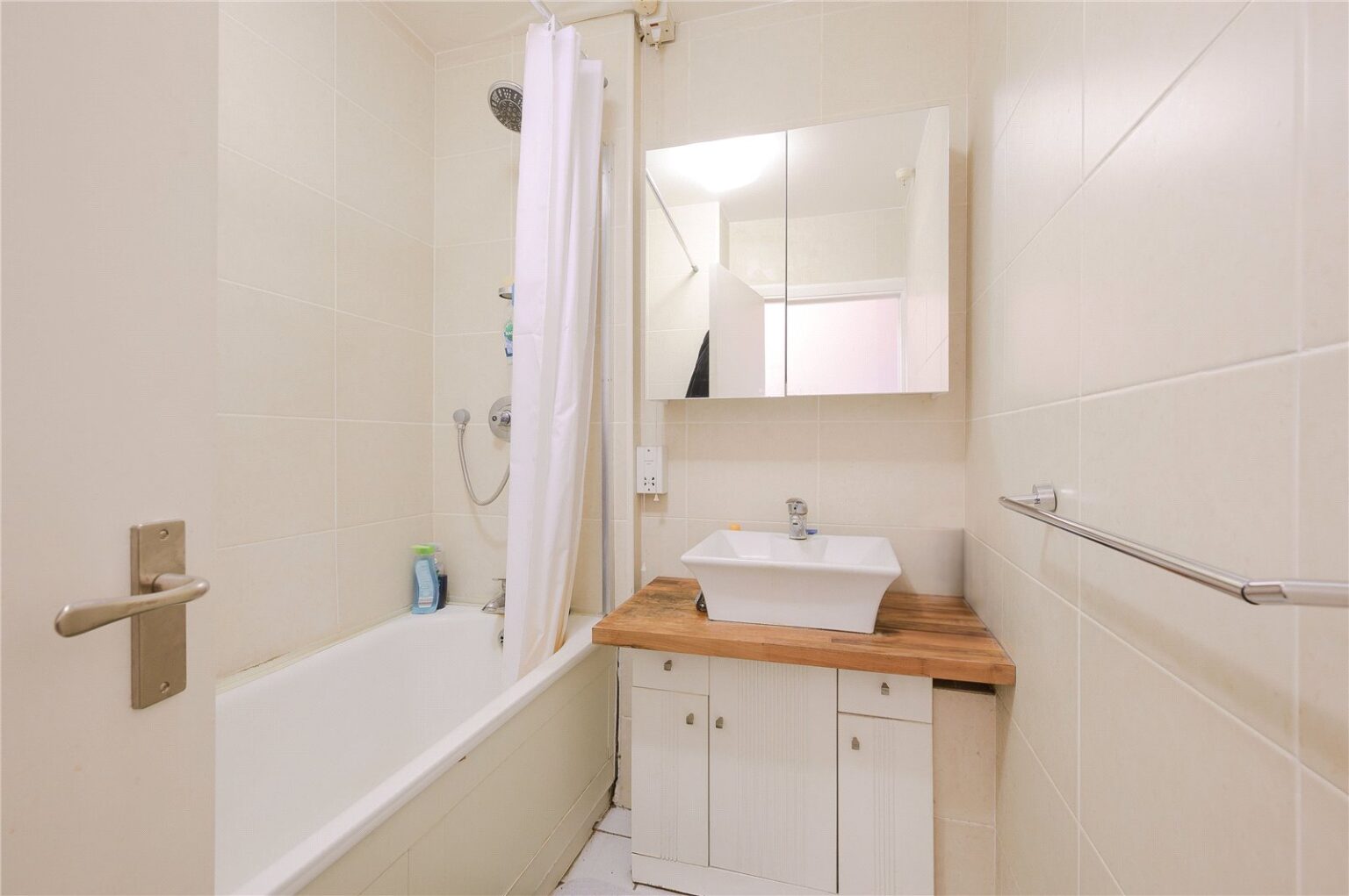 Lakeside, Eaton Drive, KT2 gallery 6