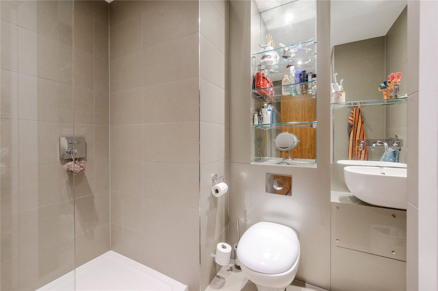 Kingston Riverside, Henry Macaulay Avenue, KT2 gallery 14