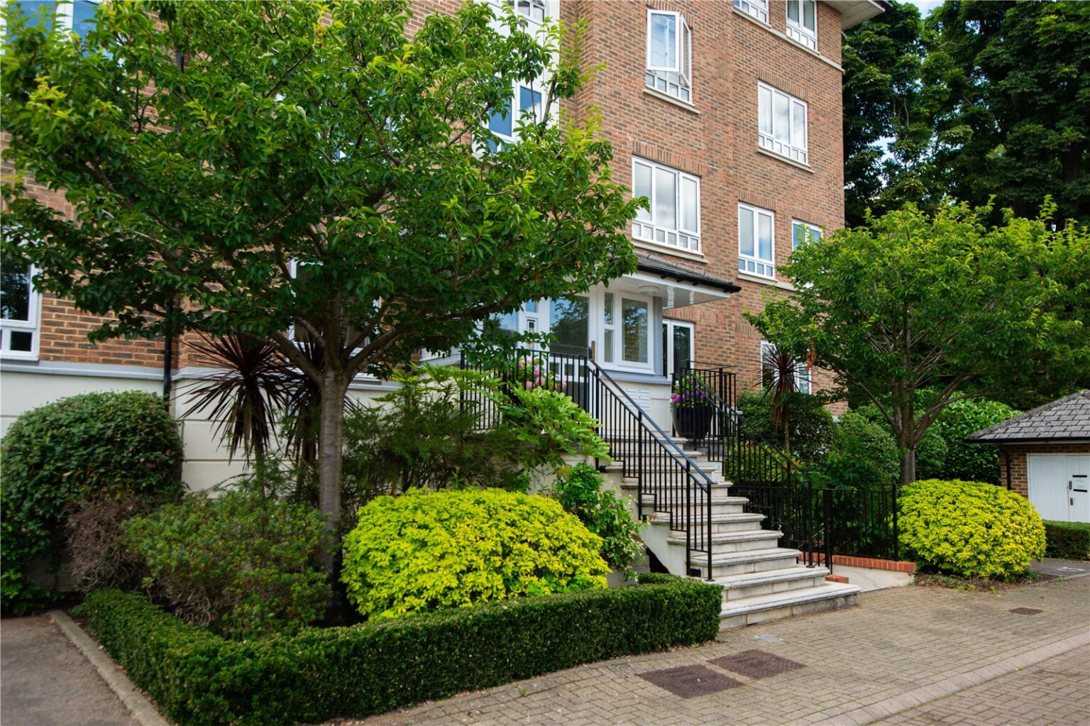 Canbury Place, Samuel Gray Gardens, KT2 gallery 13