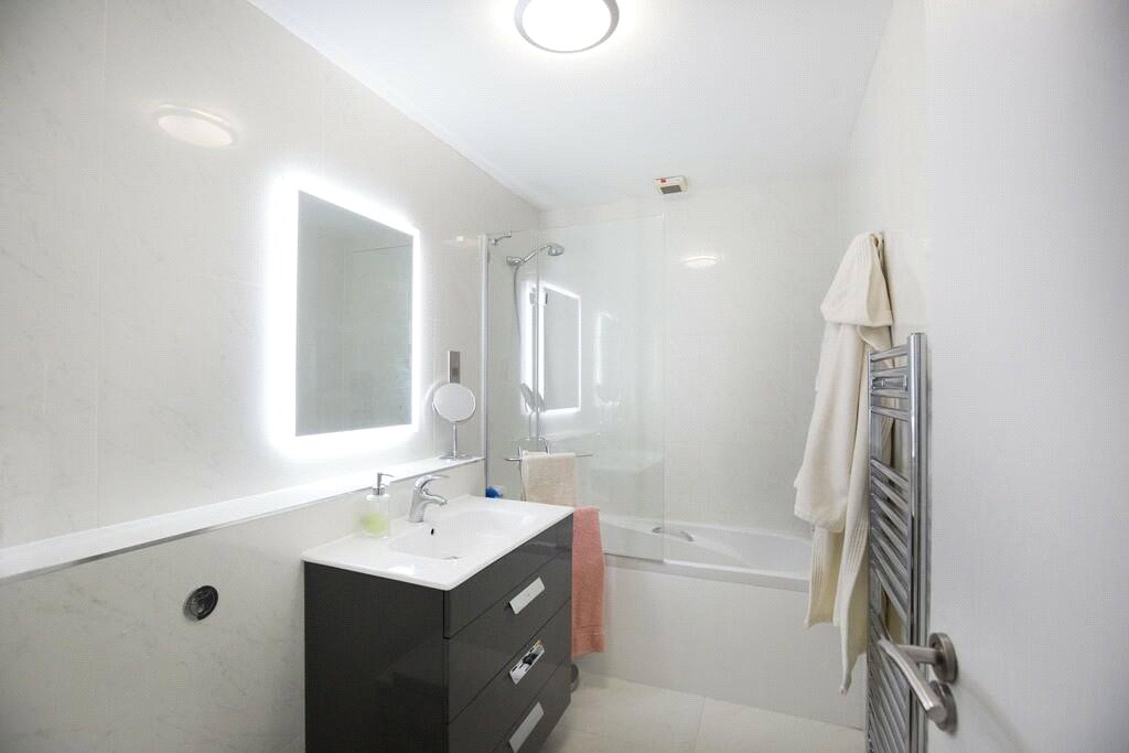 Ram Passage, Kingston upon Thames, KT1 gallery 8