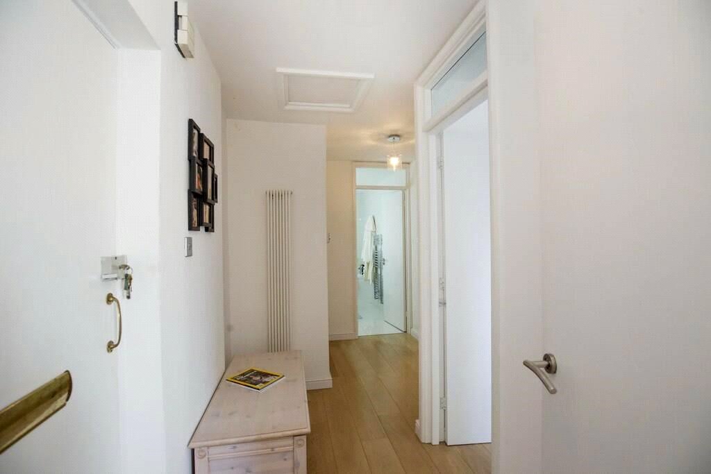 Ram Passage, Kingston upon Thames, KT1 gallery 10