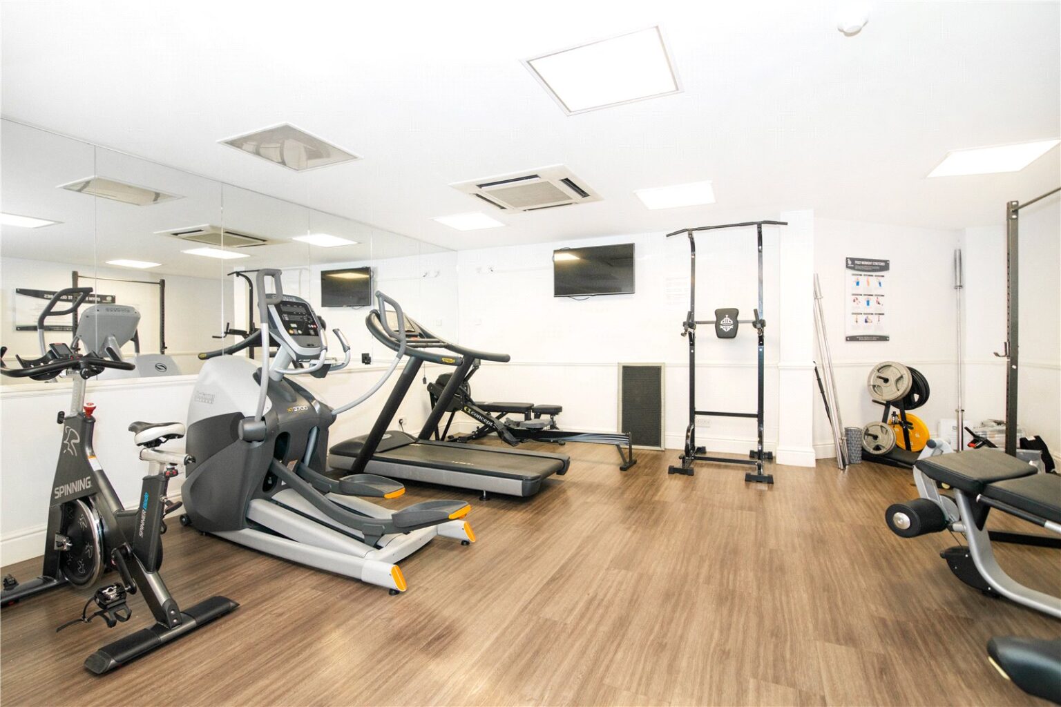 Sopwith Way, Kingston upon Thames, KT2 gallery 10