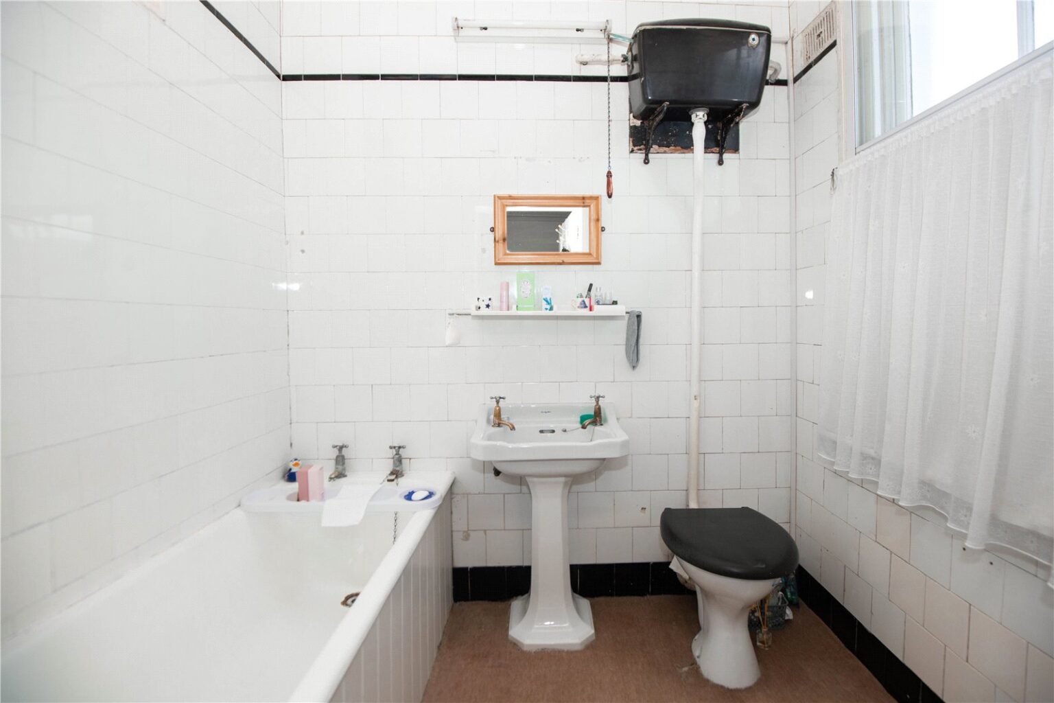 Onslow Road, Richmond, TW10 gallery 9