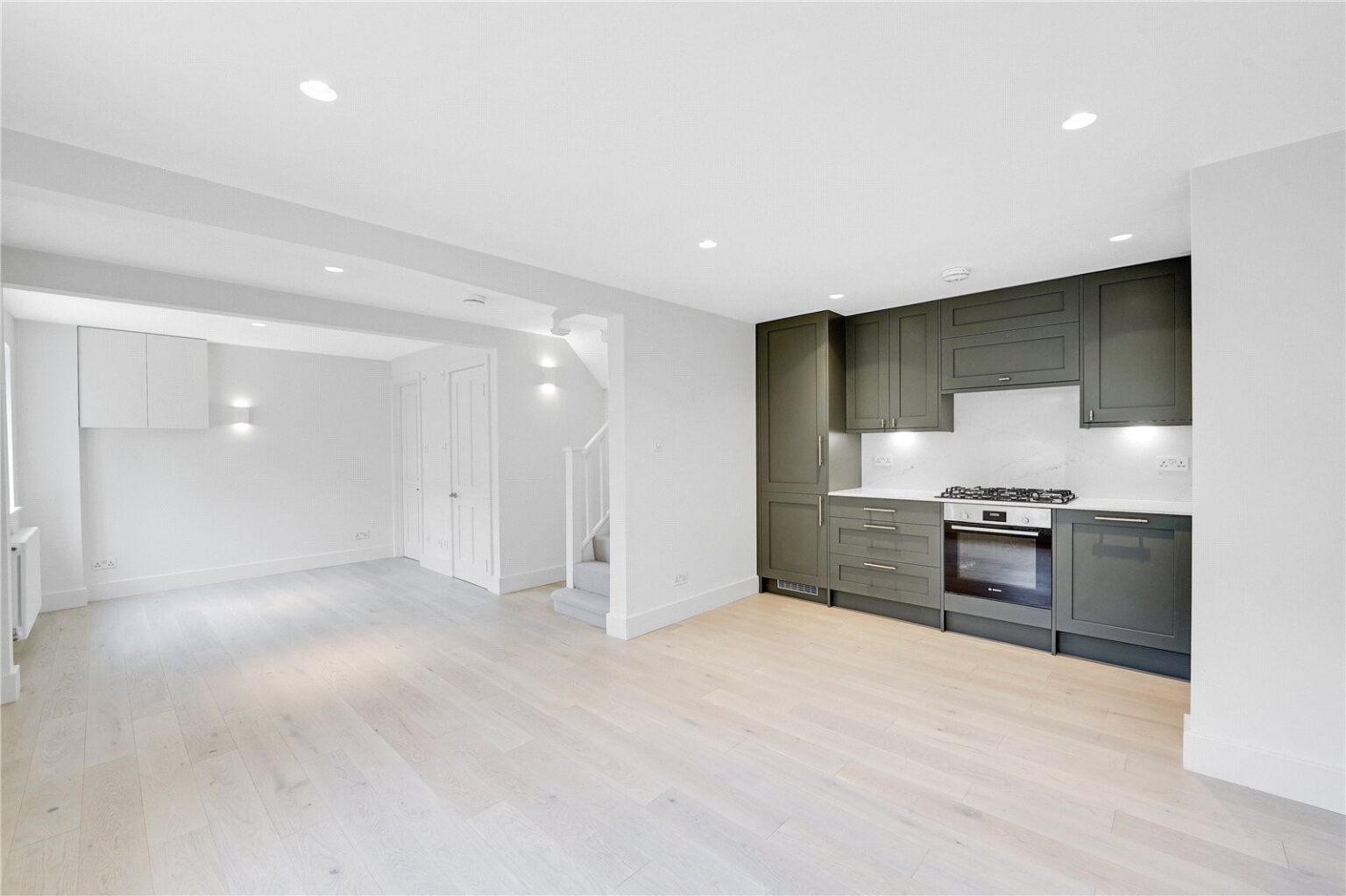 The Gateways, Park Lane, TW9 gallery 2