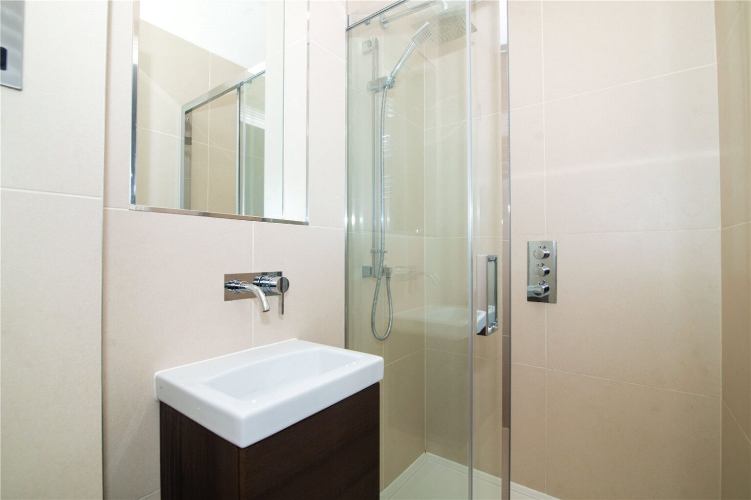 Kew Bridge Road, Brentford, TW8 gallery 8