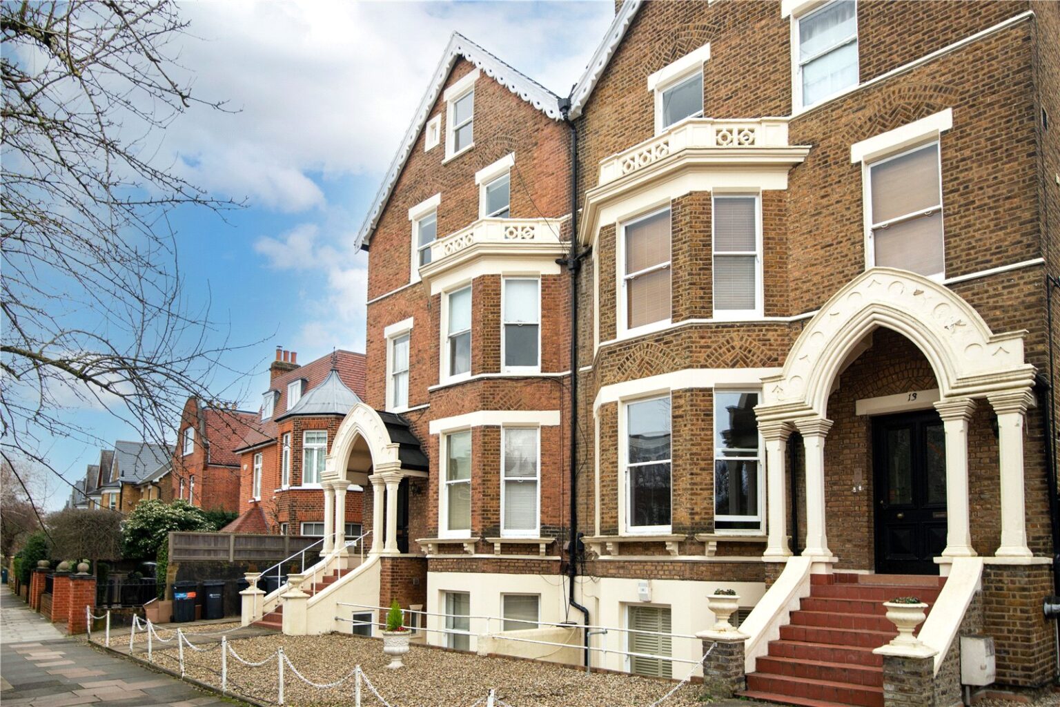 Kew Gardens Road, Richmond, TW9 gallery 1