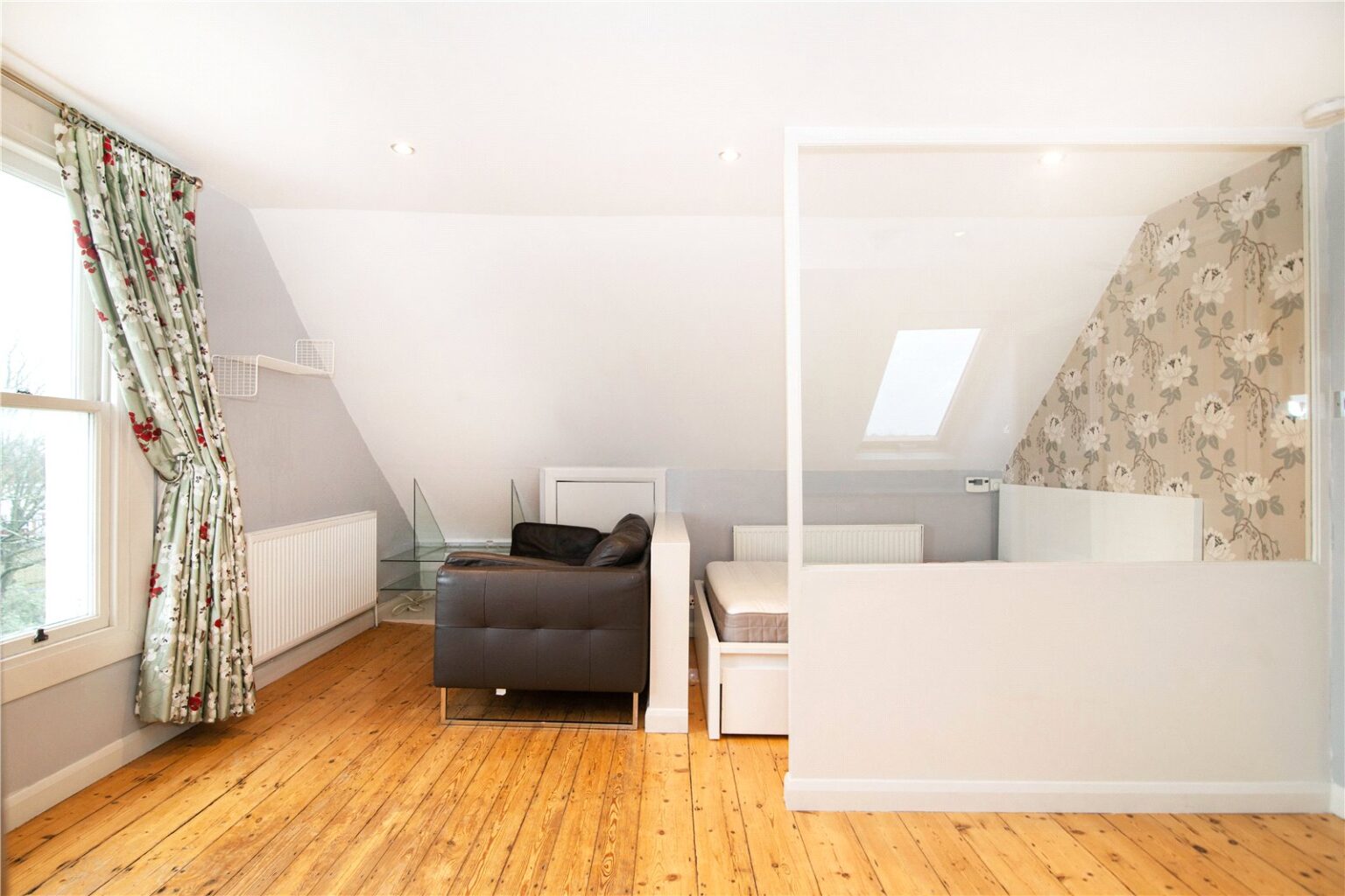 Kew Gardens Road, Richmond, TW9 gallery 4