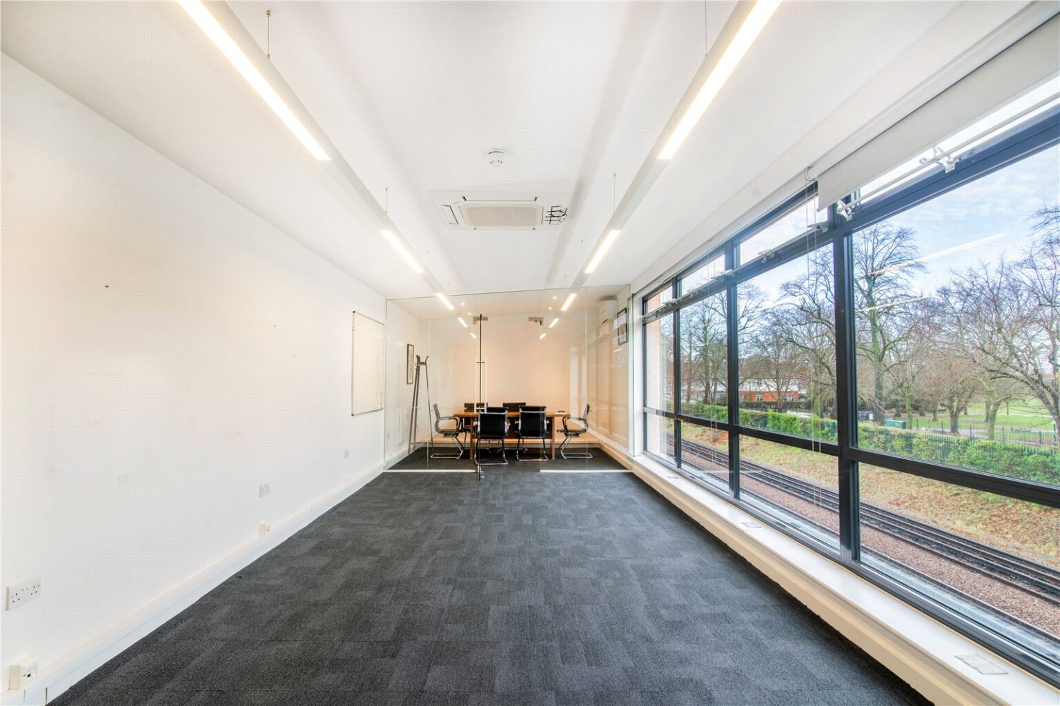 Sandycombe Road, Richmond, TW9 gallery 3