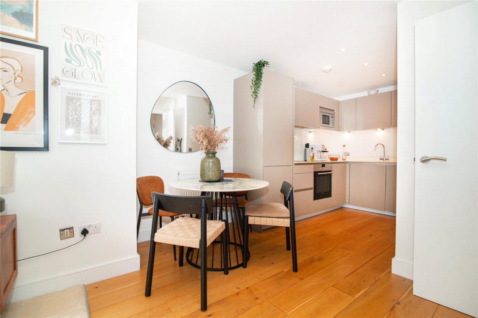 Orchard Road, Richmond, TW9 gallery 6