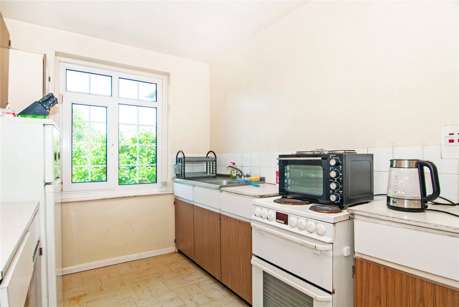 Langwood Chase, Teddington, TW11 gallery 8