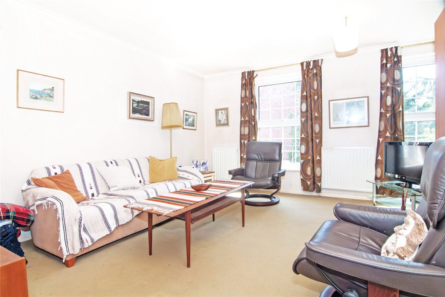 Langwood Chase, Teddington, TW11 gallery 3