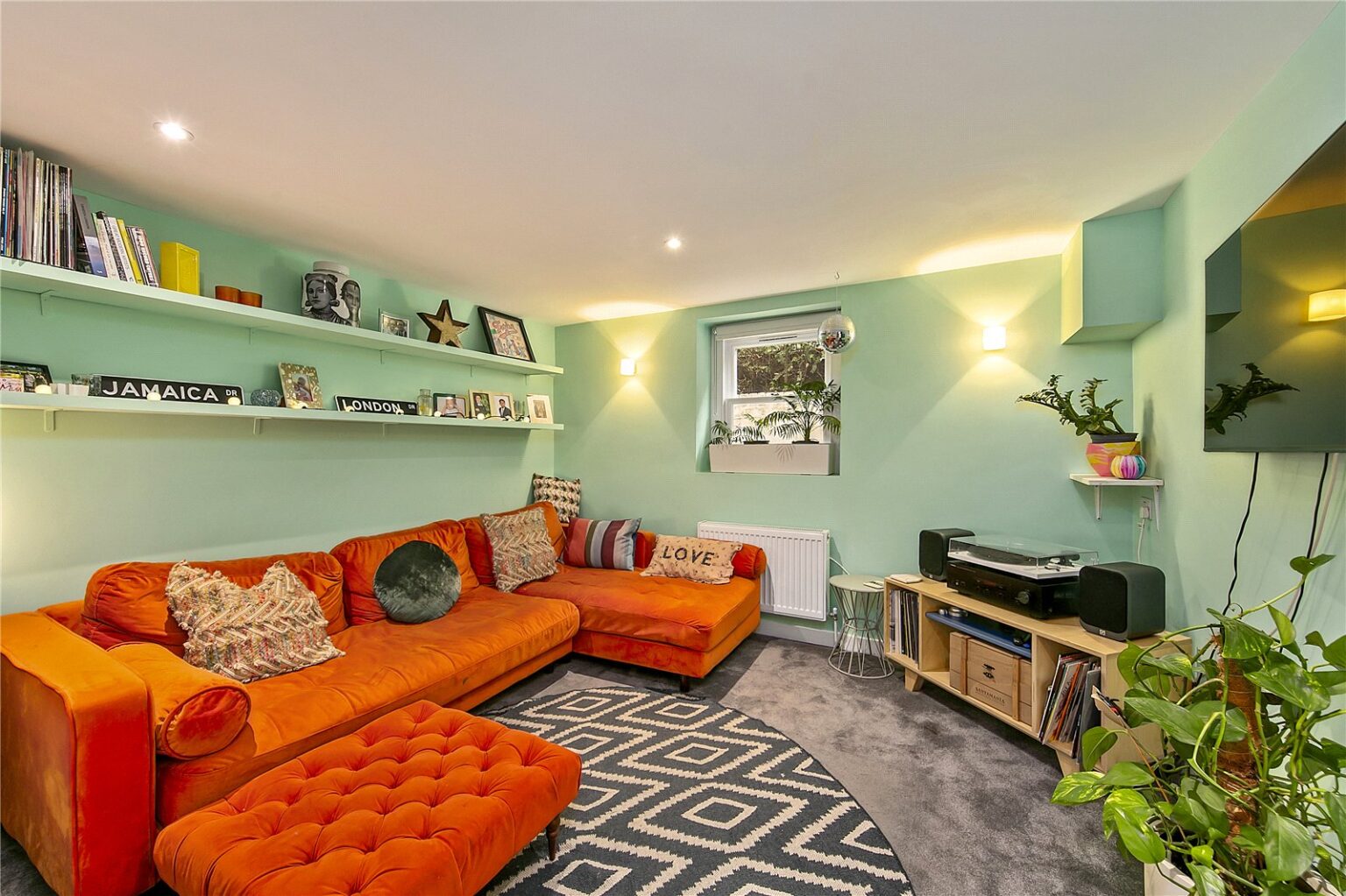 High Street, Hampton Wick, KT1 gallery 12