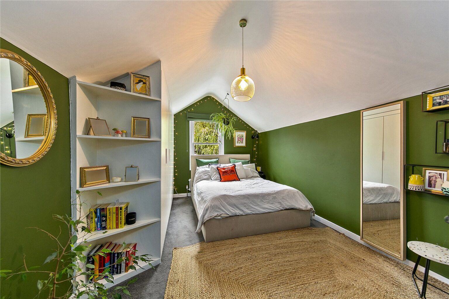 High Street, Hampton Wick, KT1 gallery 14