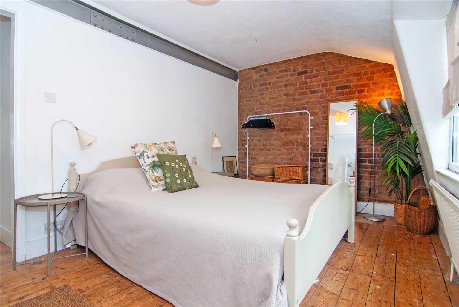 Vicarage Road, Teddington, TW11 gallery 17