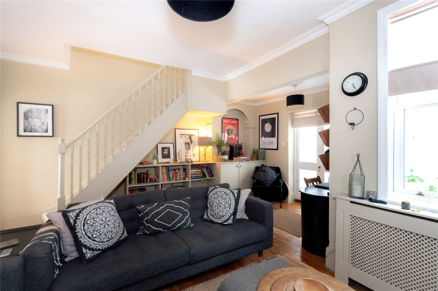 Vicarage Road, Teddington, TW11 gallery 2