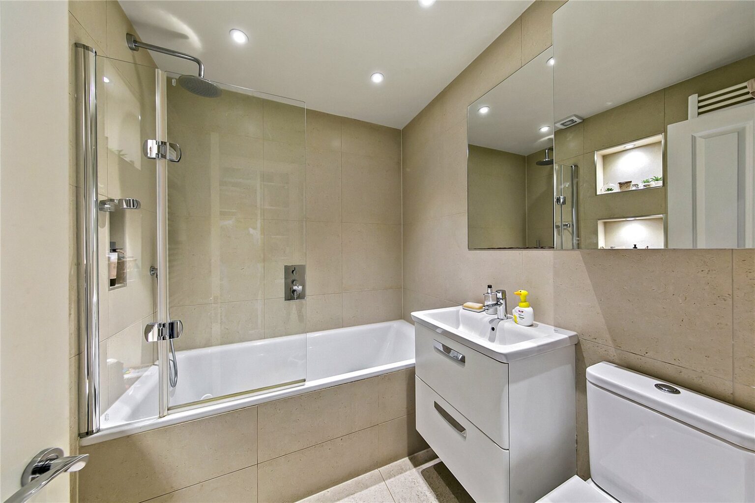 Railway Road, Teddington, TW11 gallery 8