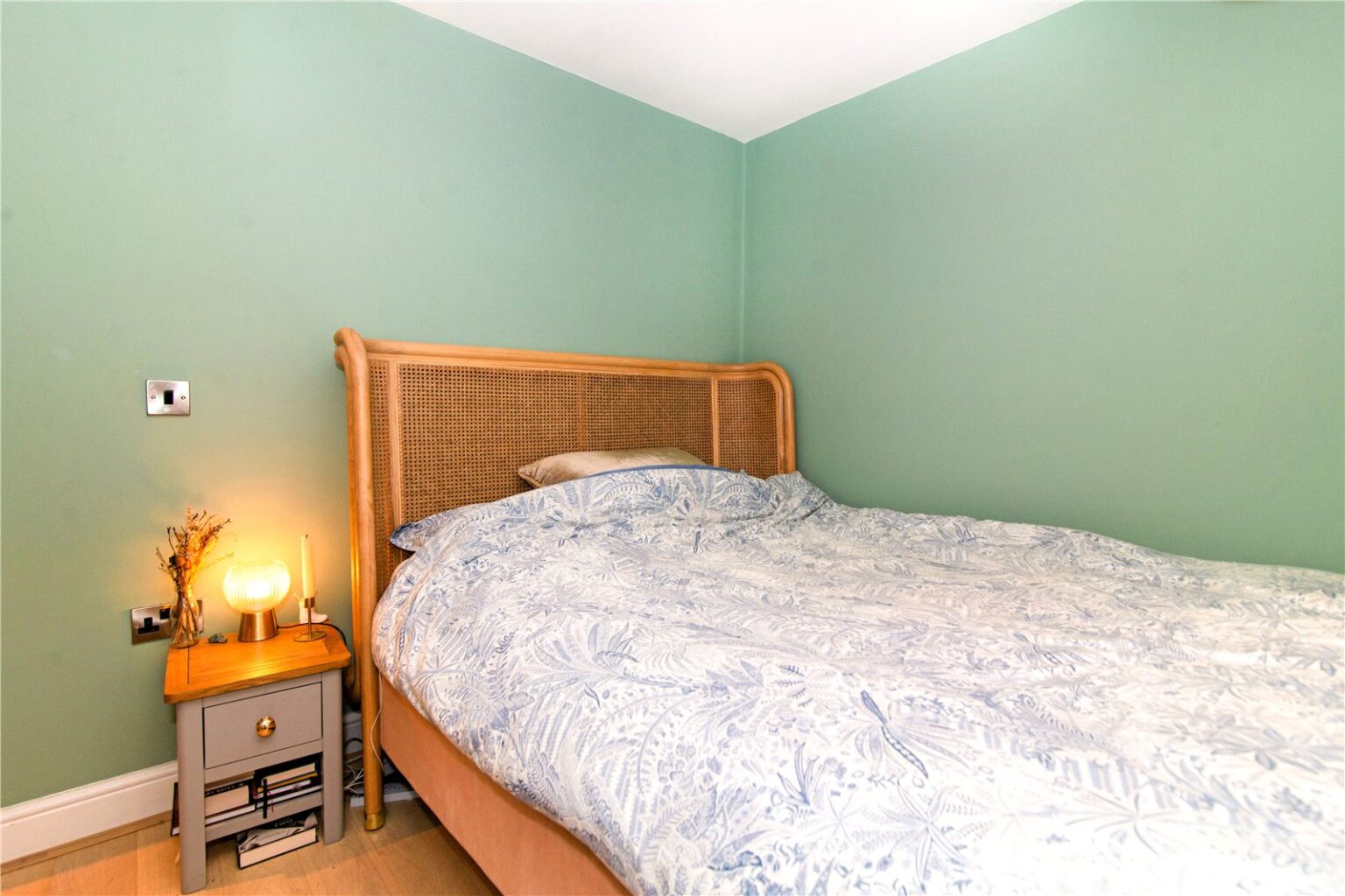 Third Cross Road, Twickenham, TW2 gallery 5