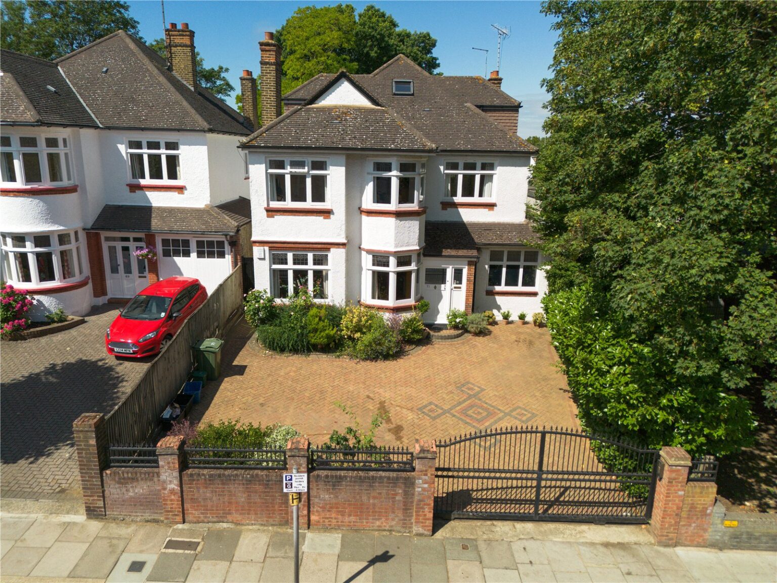 Kings Road, Richmond, TW10 gallery 1