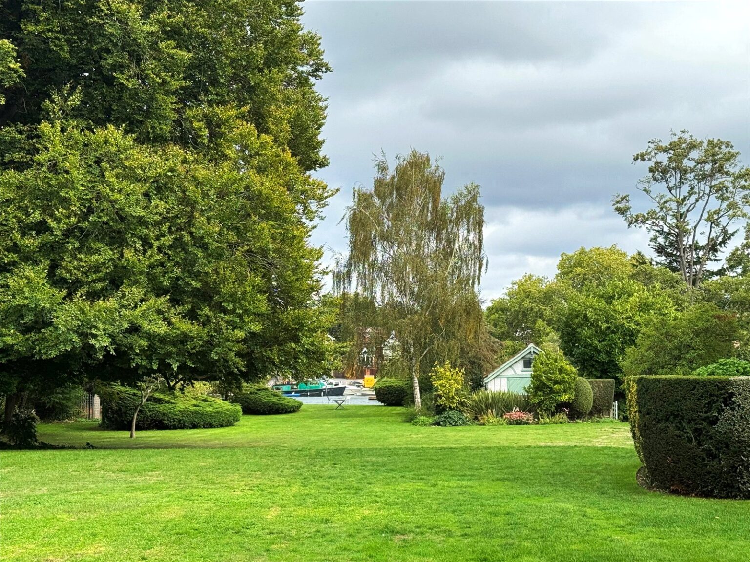 Broom Close, Teddington, TW11 gallery 15