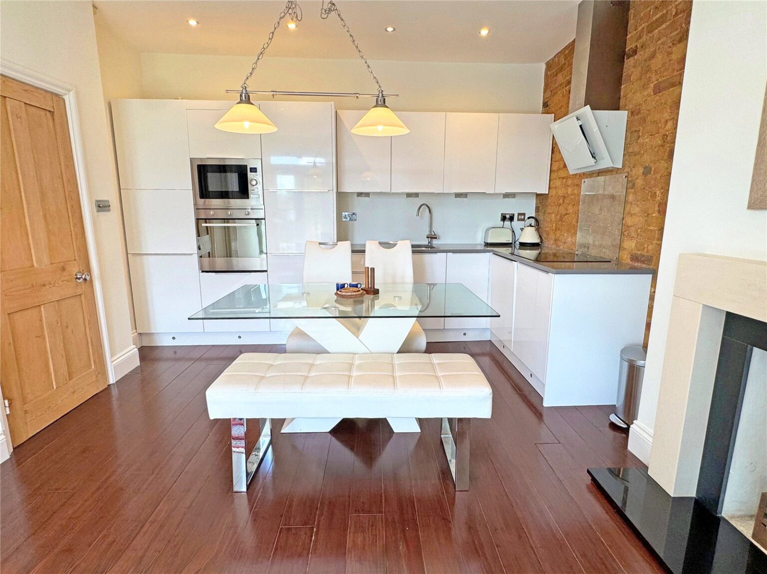 Oxford Road, Teddington, TW11 gallery 9