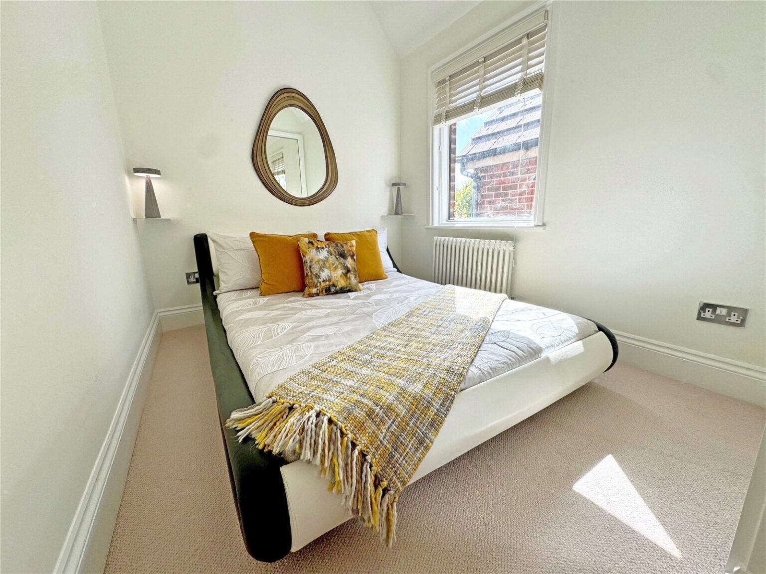 Oxford Road, Teddington, TW11 gallery 6