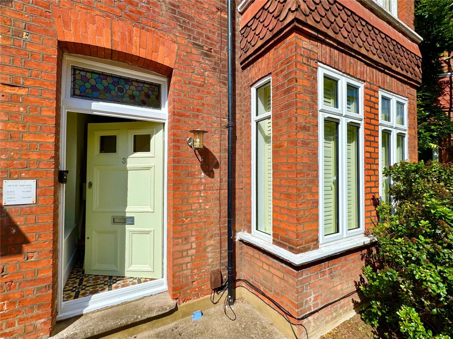 Oxford Road, Teddington, TW11 gallery 14