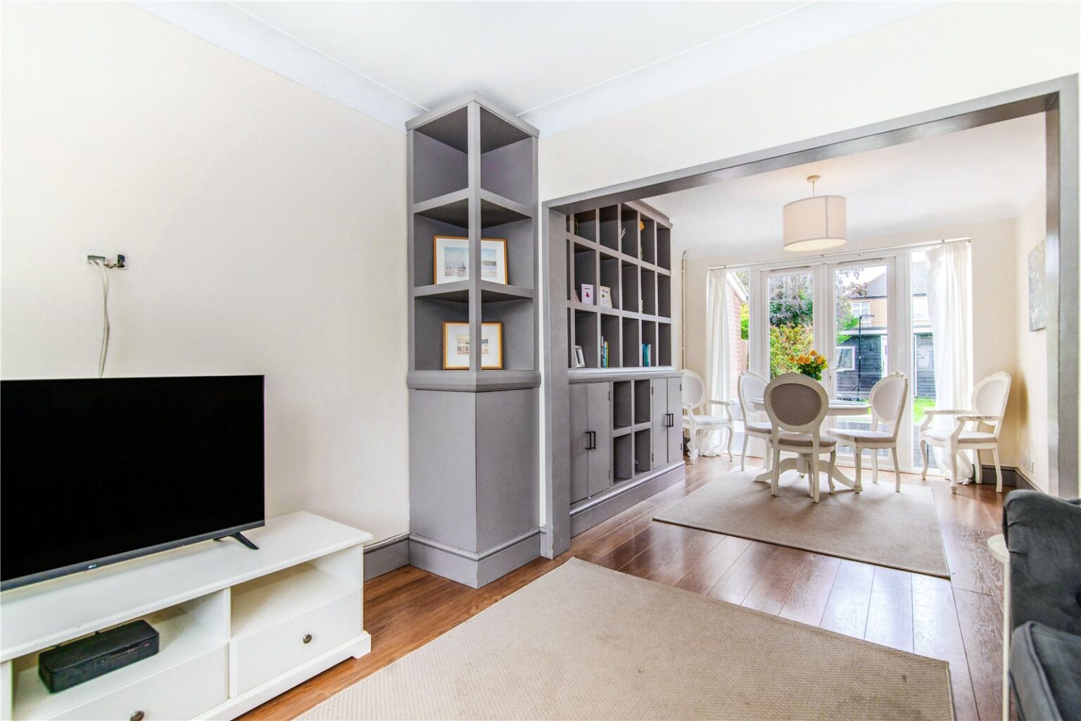 Alton Gardens, Twickenham, TW2 gallery 3