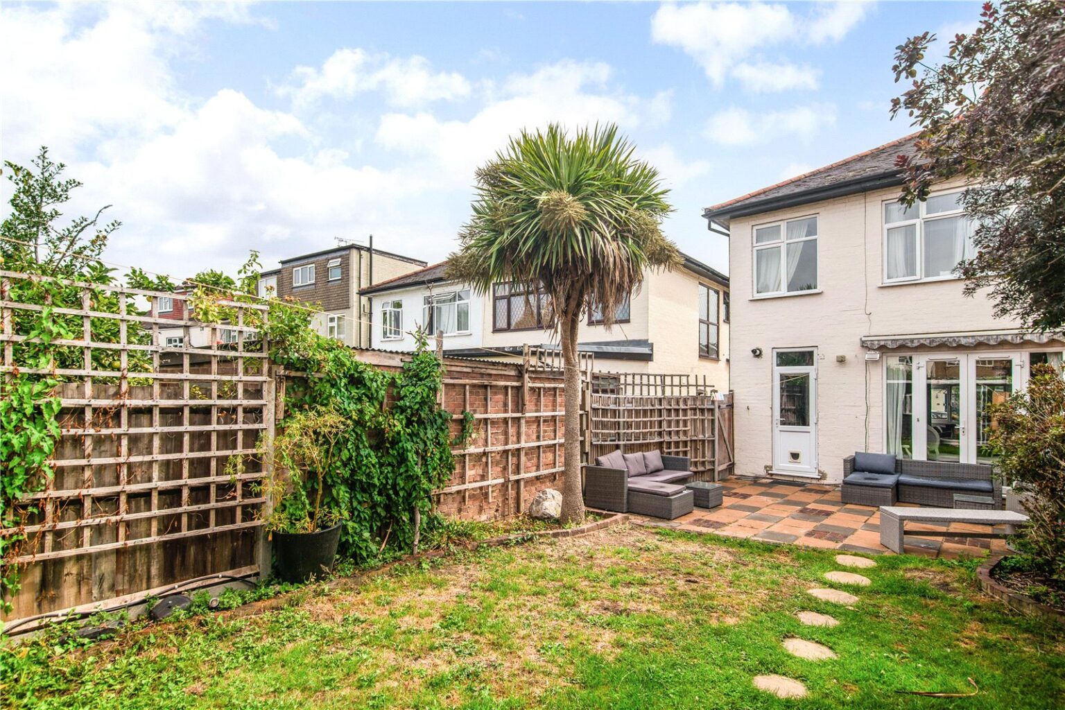 Alton Gardens, Twickenham, TW2 gallery 11