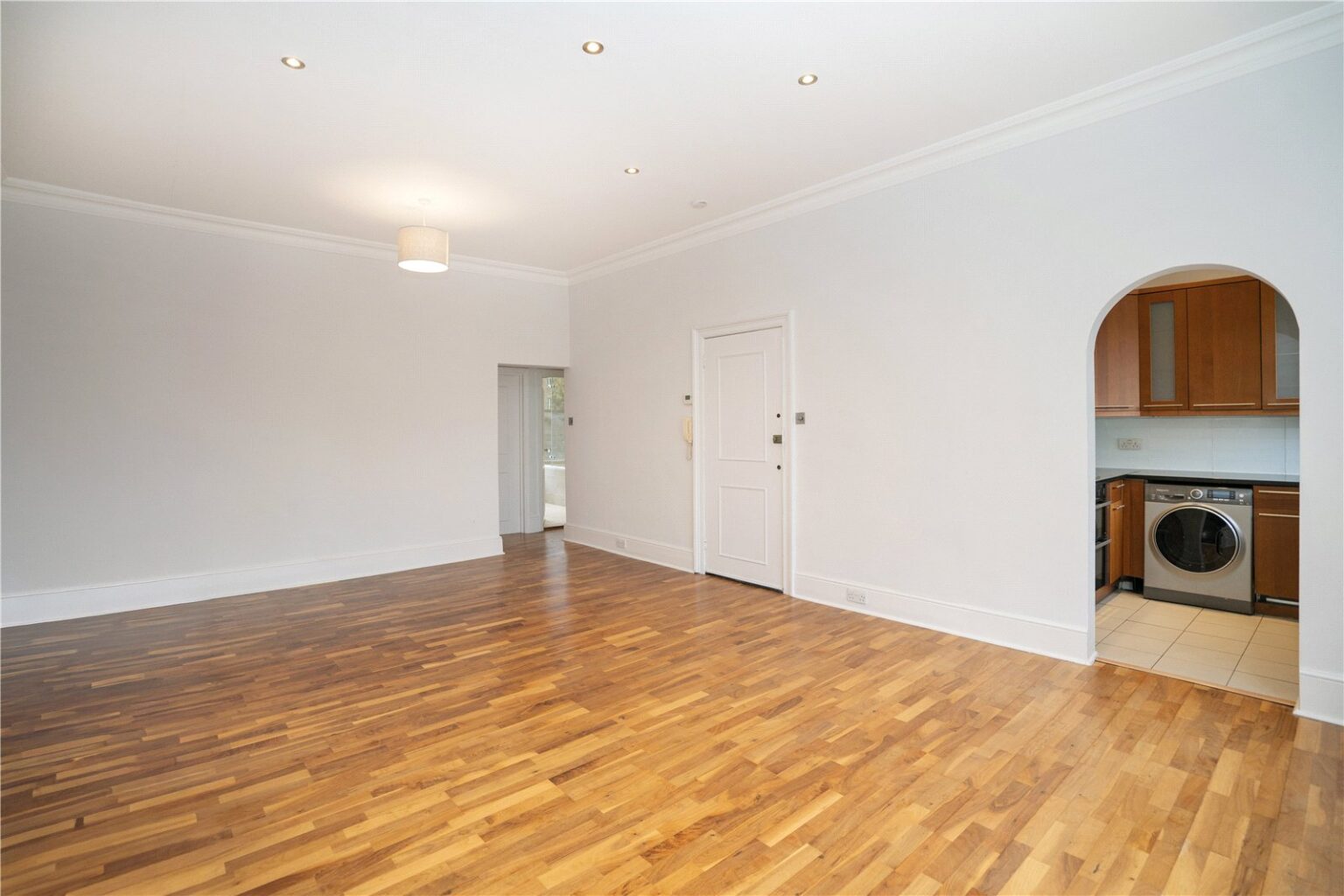 Montague Road, Richmond, TW10 gallery 3