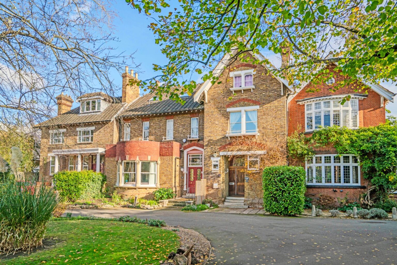 Broom Close, Teddington, TW11 gallery 1