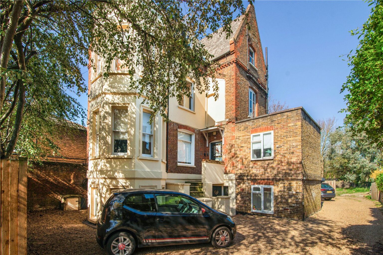 Hampton Road, Twickenham, TW2 gallery 1