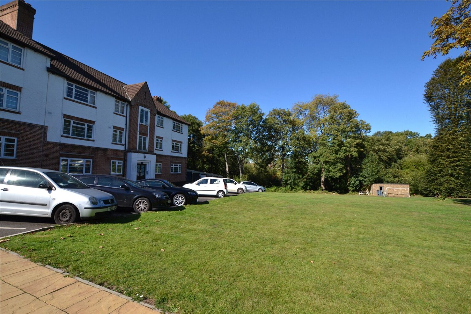 Manor Road, Twickenham, TW2 gallery 3