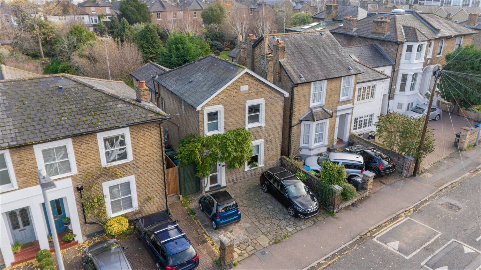 Knights Park, Kingston upon Thames, KT1 gallery 1