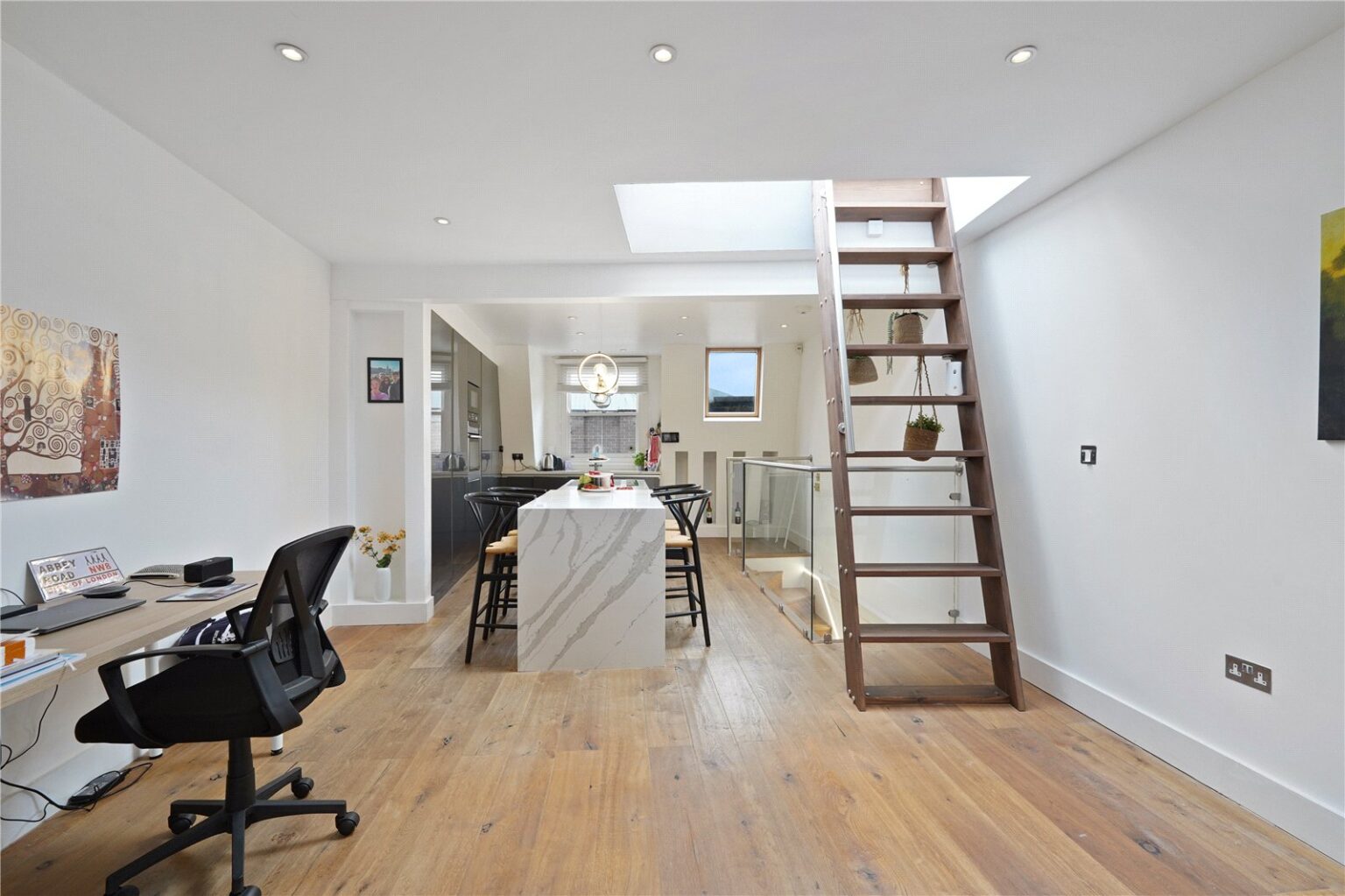 Church Court, Richmond, TW9 gallery 2