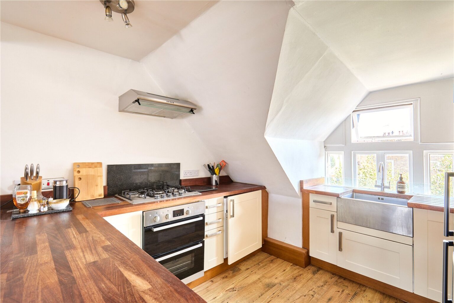 The Hermitage, Richmond, TW10 gallery 4