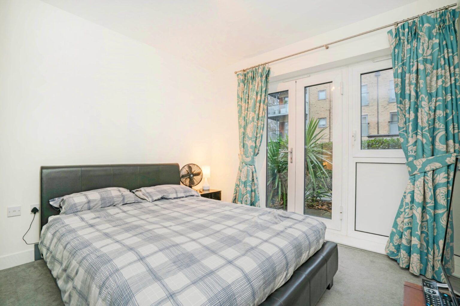 Southcott Road, Teddington, TW11 gallery 4